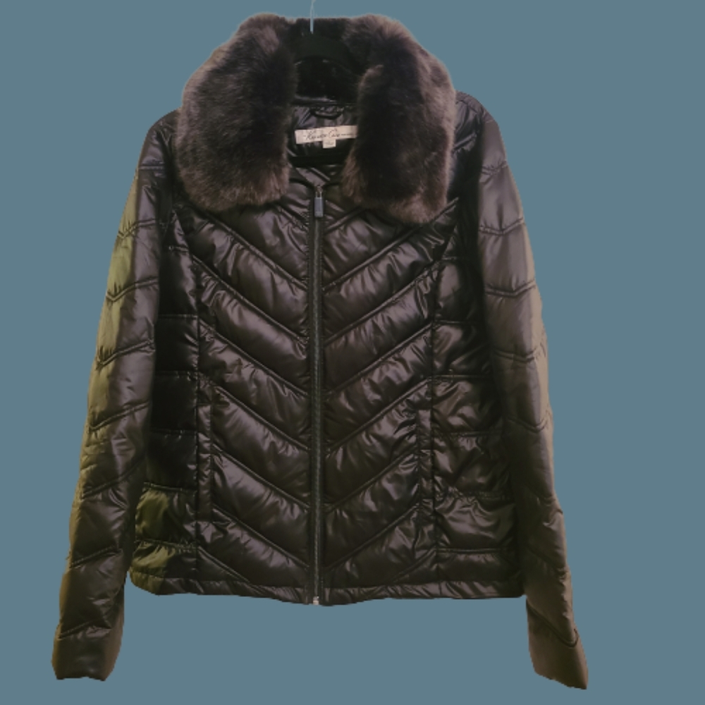 NWOT Kenneth Cole New York Puffer Packable Jacket with Removable Faux Fur Collar
